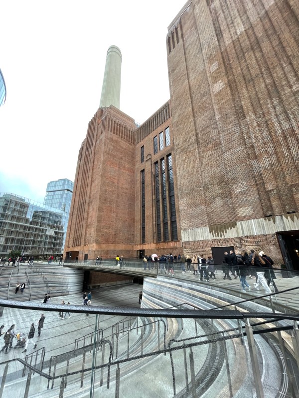 Battersea Powerstation mall 2022