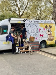Pet shop on Wheels, London Fields